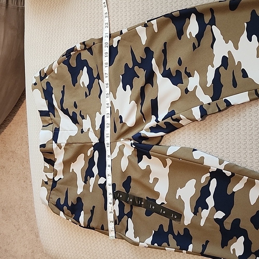 NWT Banana Republic Hayden Camo Pants - Picture 5 of 9
